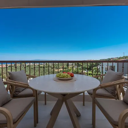 Musa Thalia Apartment